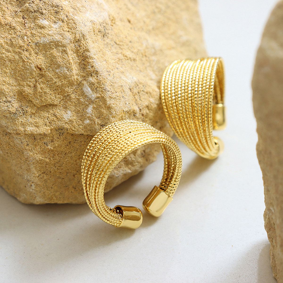 LUX JOYAS - Anillo Baño Oro Amarillo 18k Cintillo Diseño