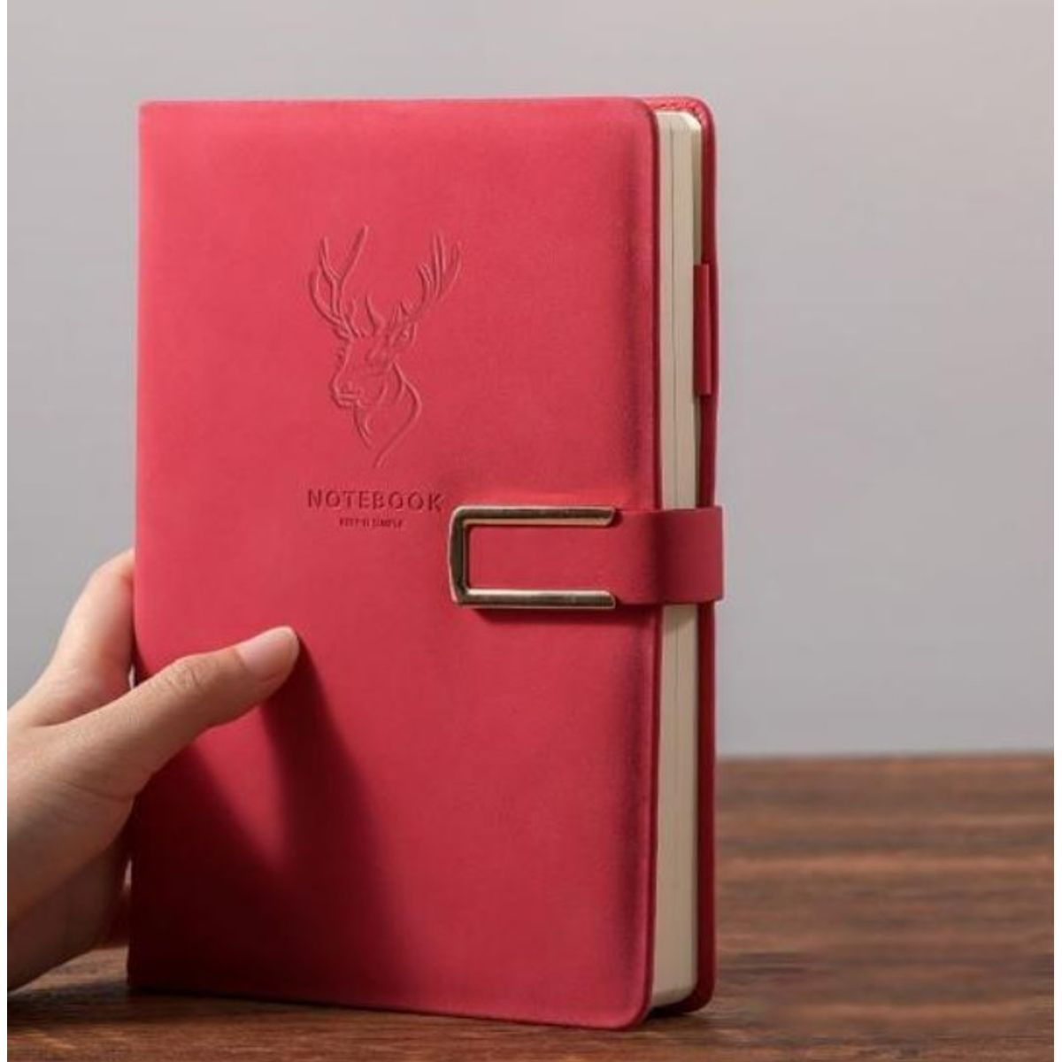 GENERICO - CUADERNO / AGENDA CUERO SINTÉTICO PREMIUM 360 PAG A5 ROJO