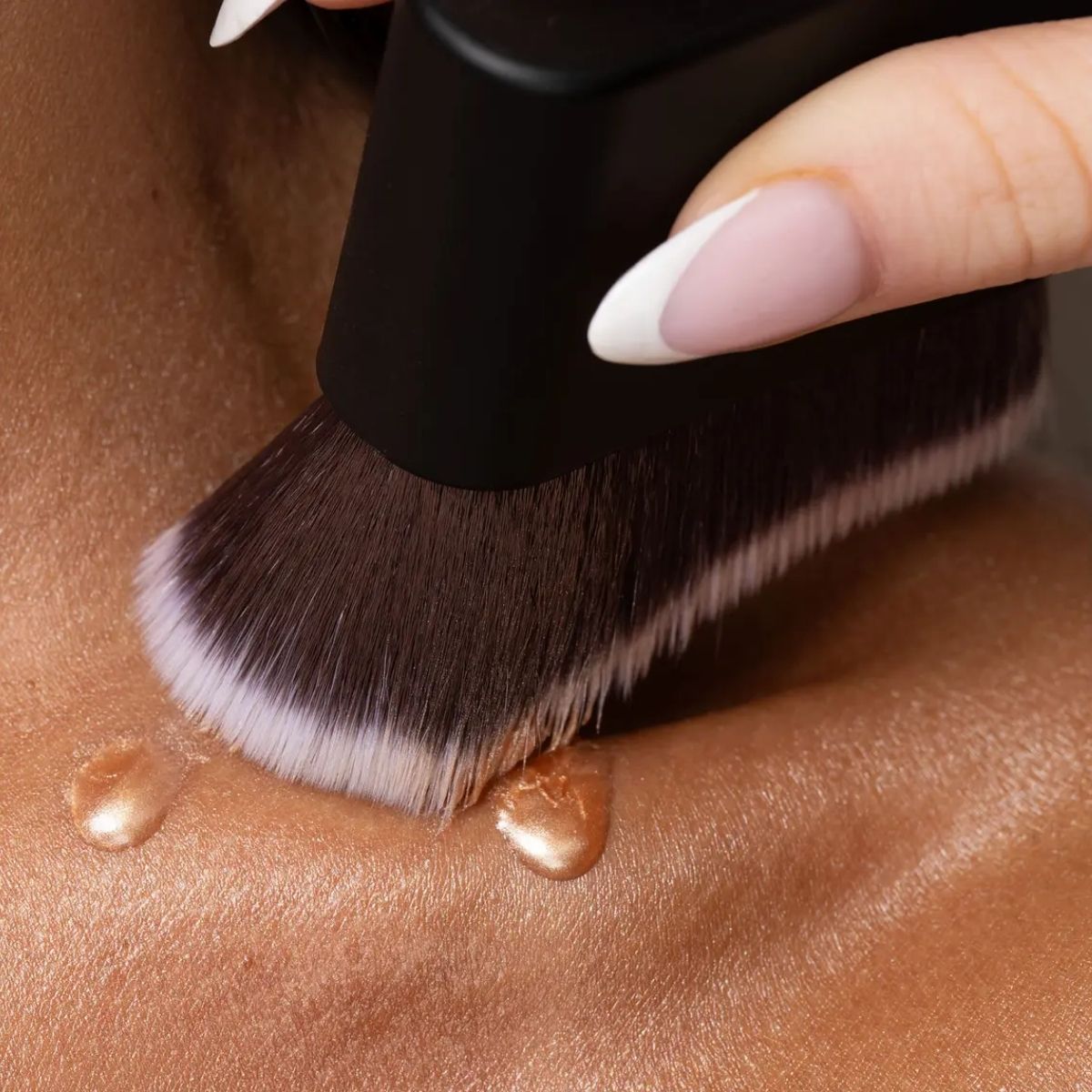 BRUSHWORKS - Brocha Rostro y Cuerpo N.24 Brushworks