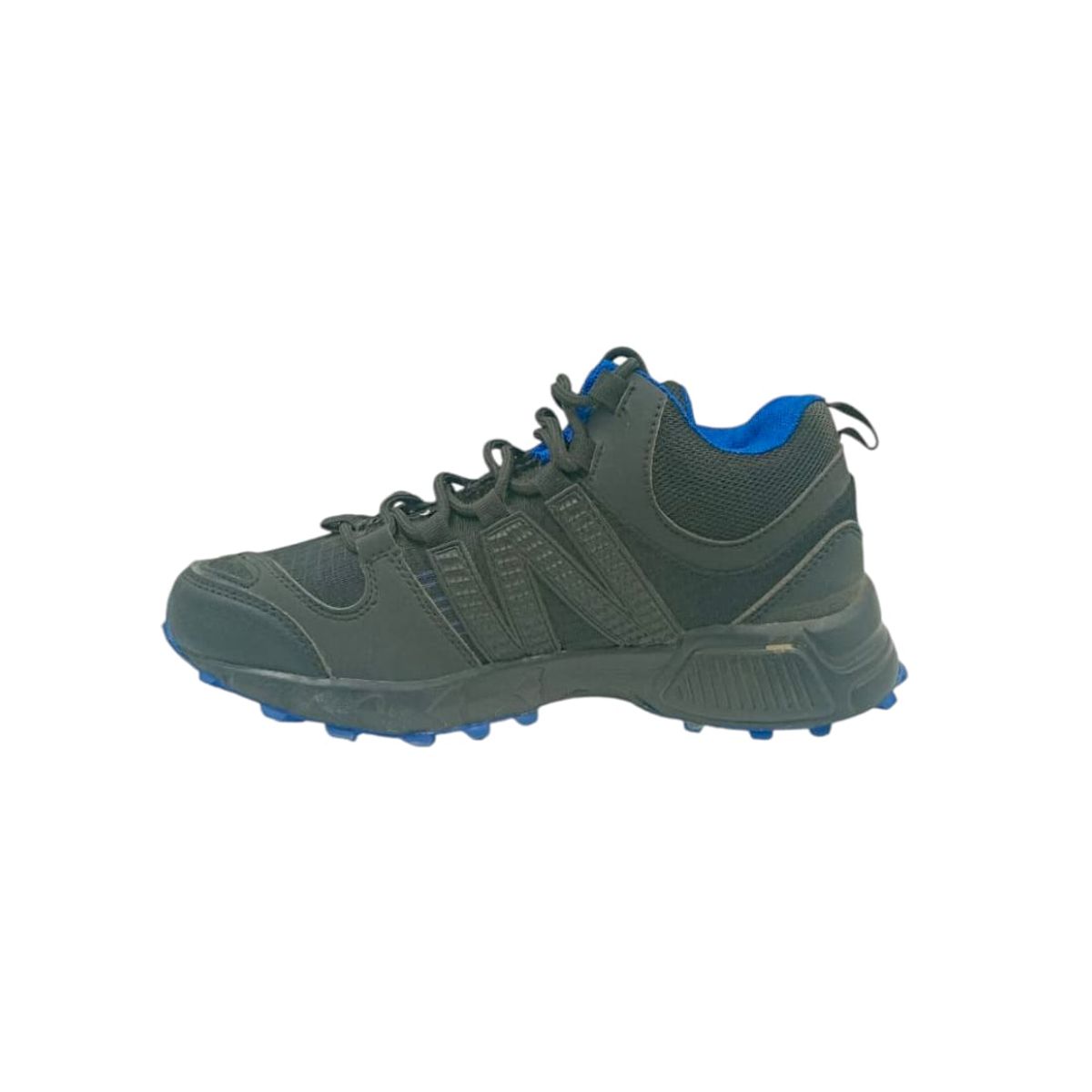 HERIEL - Zapatilla Outdoor Negra Hombre