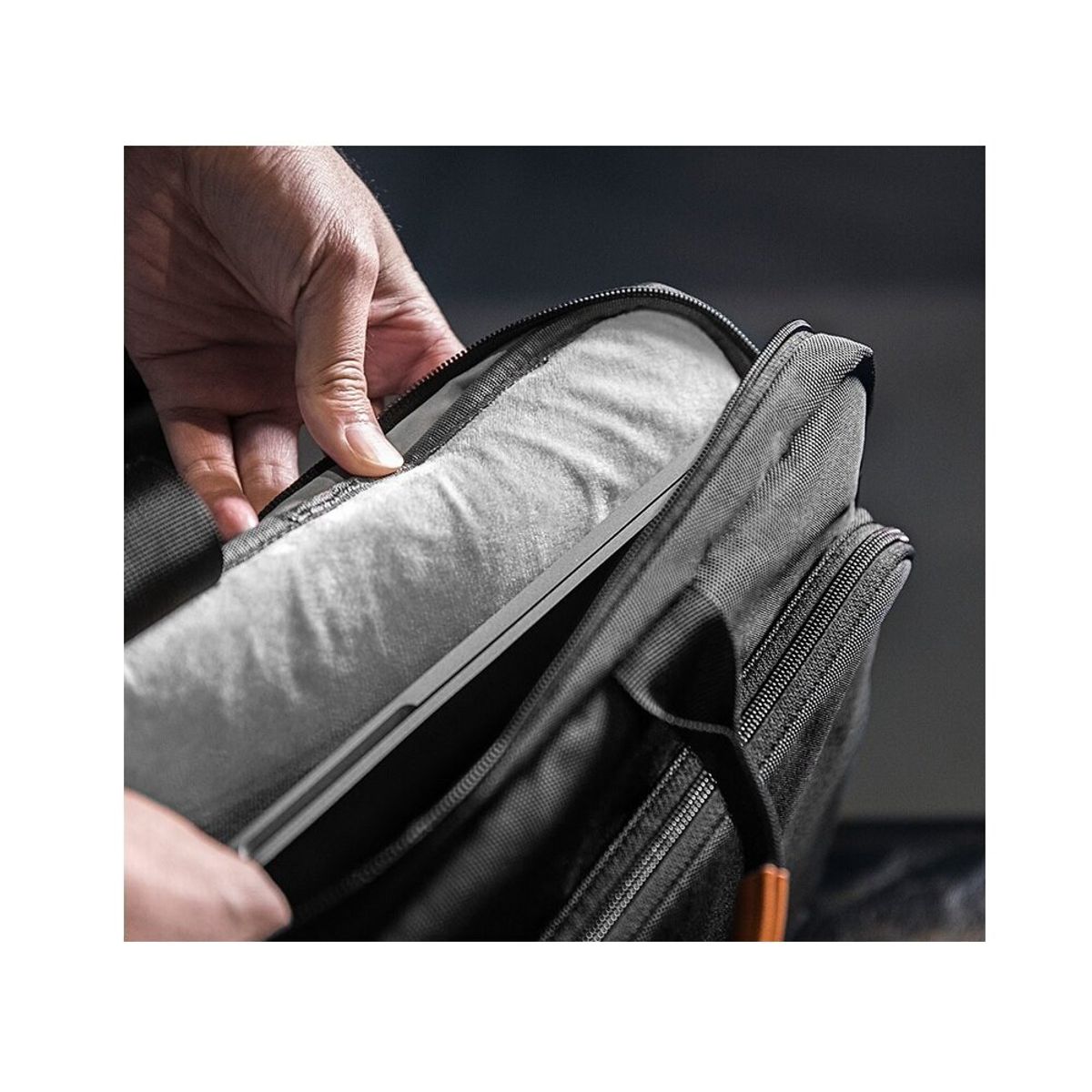 TOMTOC - Tomtoc- Bolso mensajero A50 macbook 13 pulg-Negro