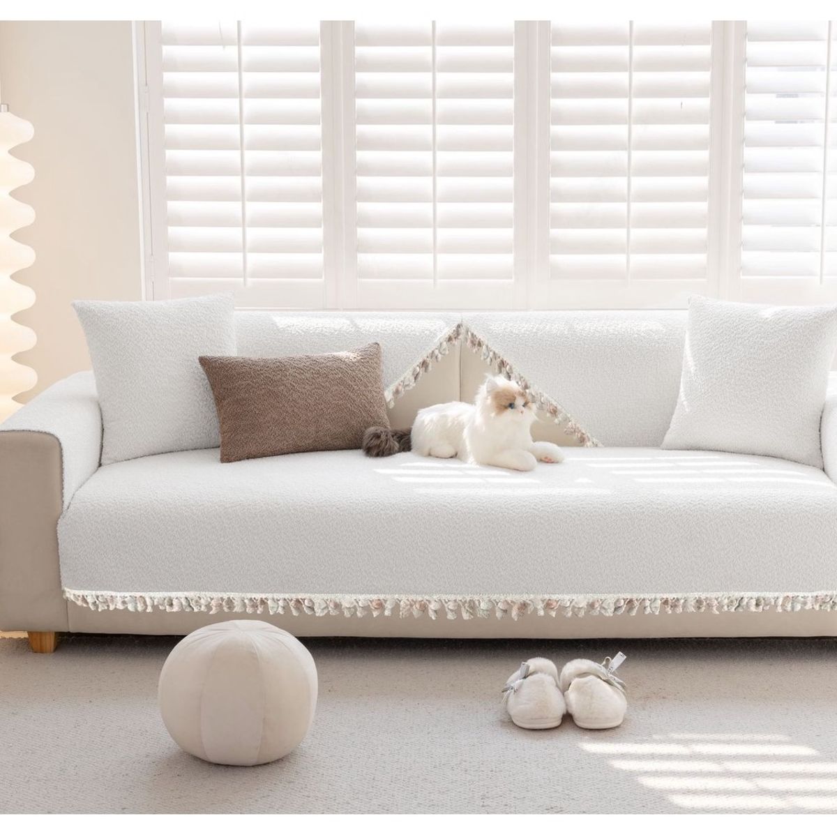 COMPRAPO - Set 3 Pzs Cubre Asiento Sofá + 2 Cubre Brazos 3 Cuerpos Blanco Pompón