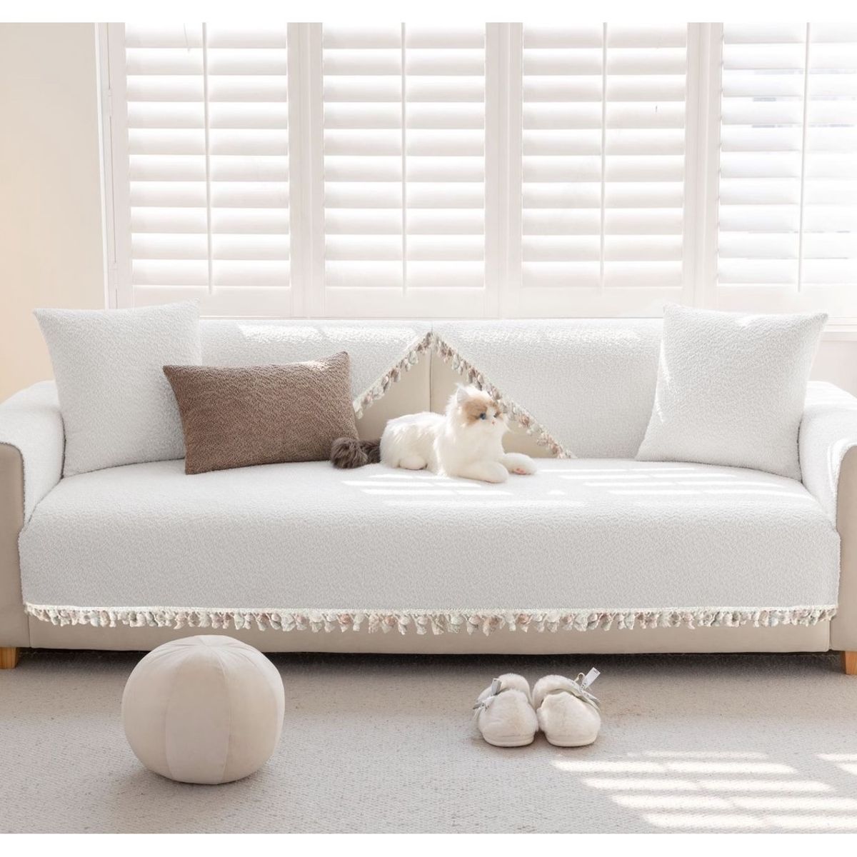 COMPRAPO - Set 3 Pzs Cubre Asiento Sofá + 2 Cubre Brazos 3 Cuerpos Blanco Pompón