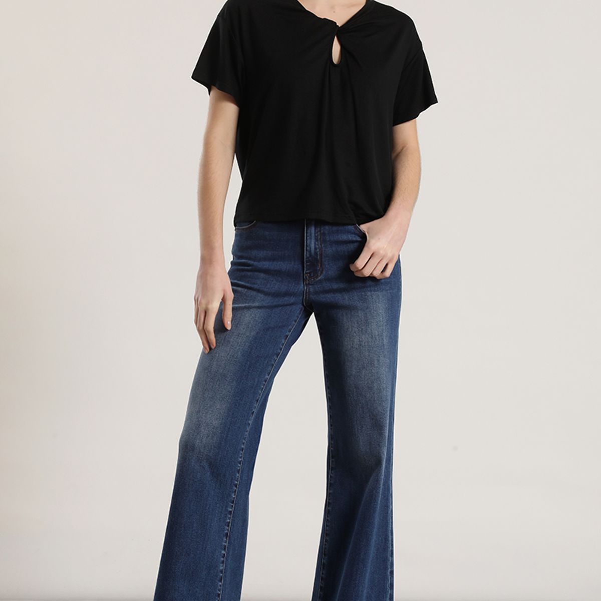 LIOLA - Polera escote nudo mujer Liola negro