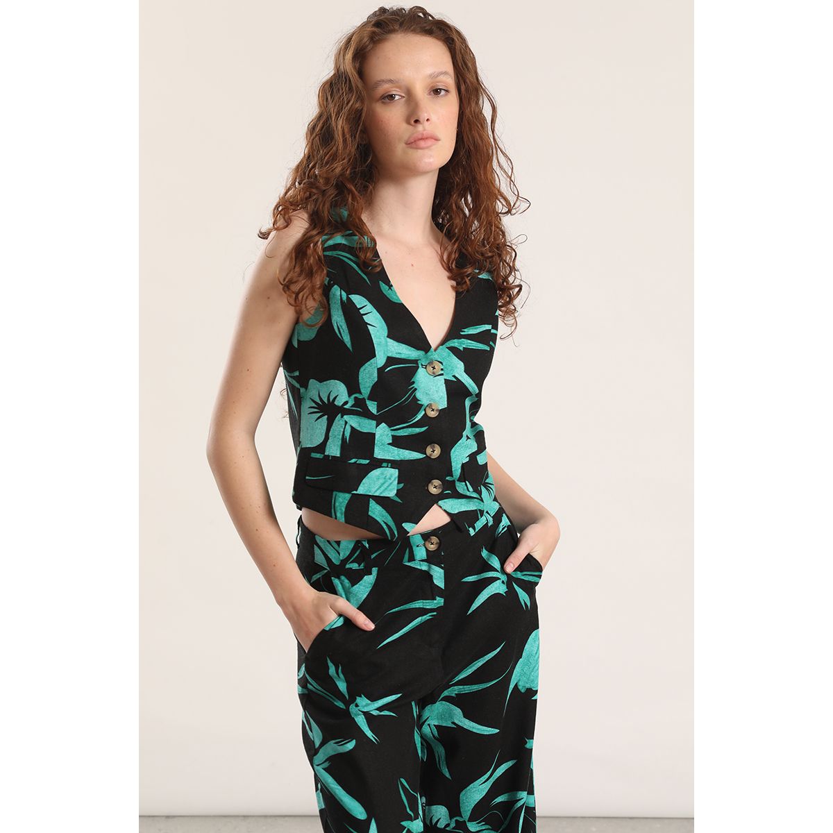 LIOLA - Chaleco sastre lino estampado liola mujer negro