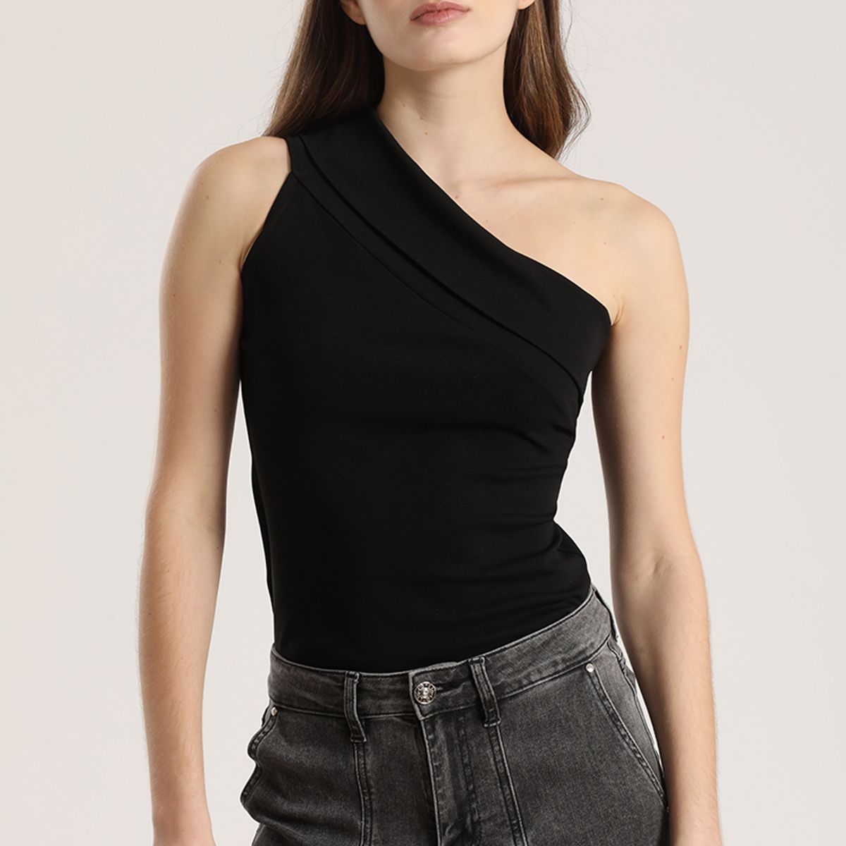 LIOLA - Top asimétrico doblez Liola mujer negro