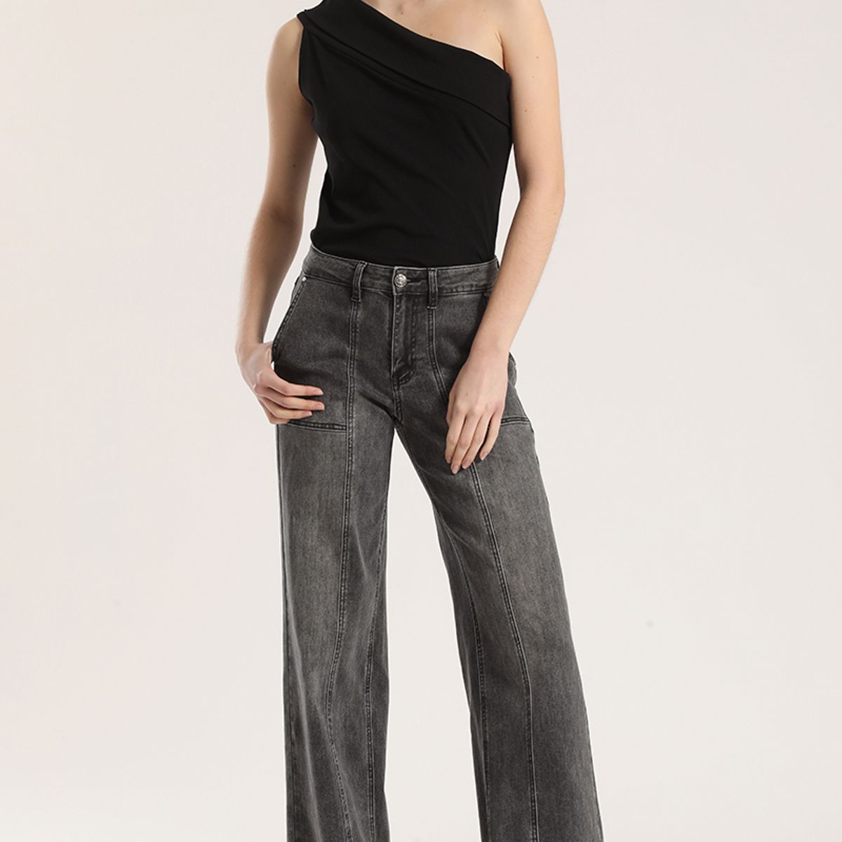 LIOLA - Top asimétrico doblez Liola mujer negro