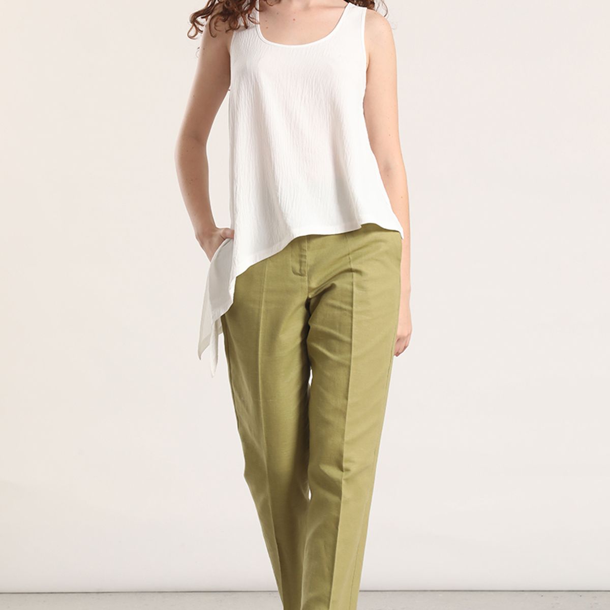 LIOLA - Top asimétrico Liola mujer crudo