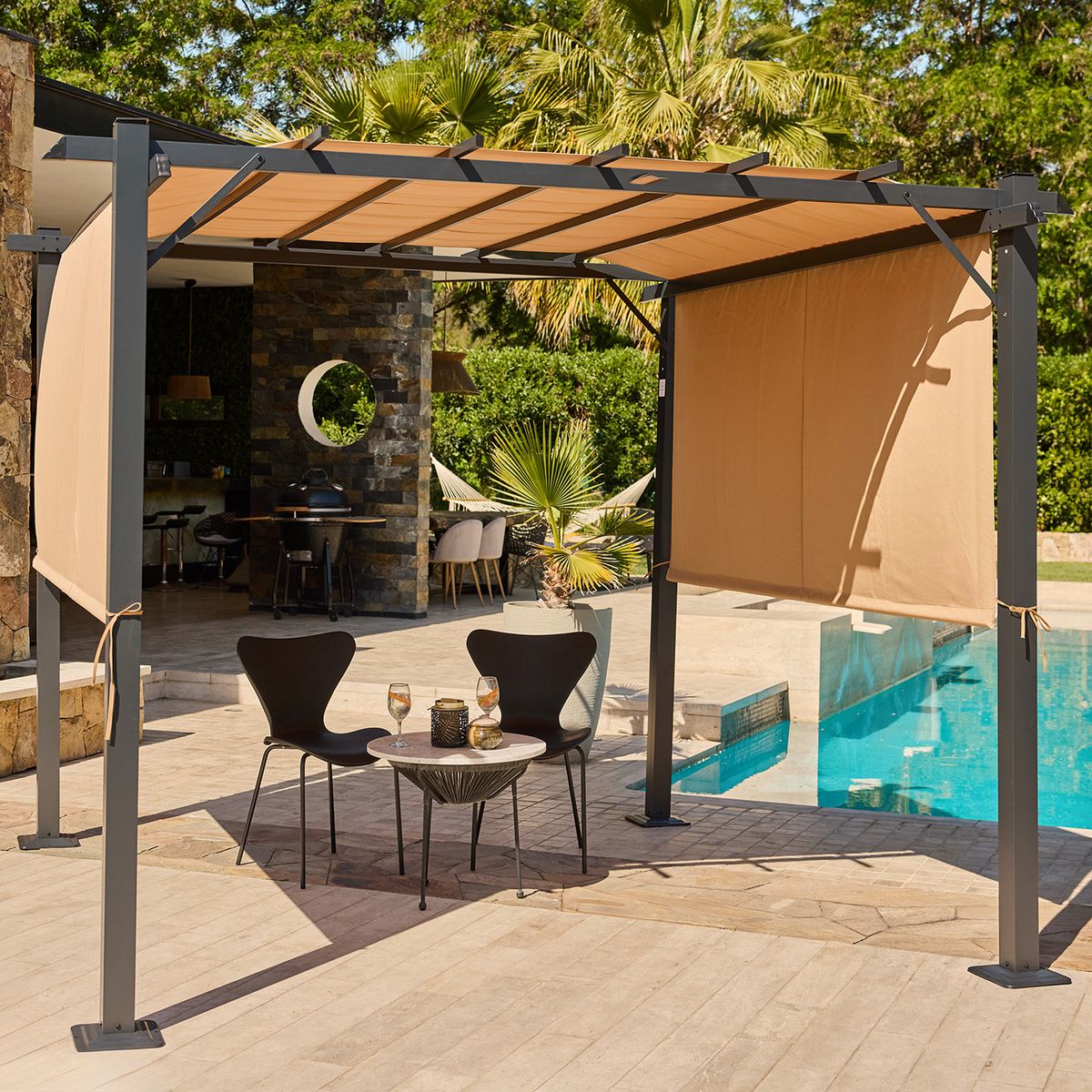 RELAN - Pérgola Retráctil con Pared Relan Toldo 3x3 Mt Beige