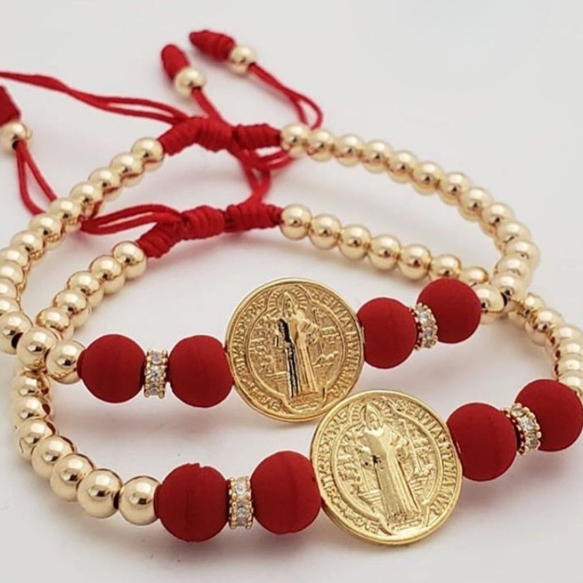 GENERICO - Brazalete San benito En Oro Laminado 18k
