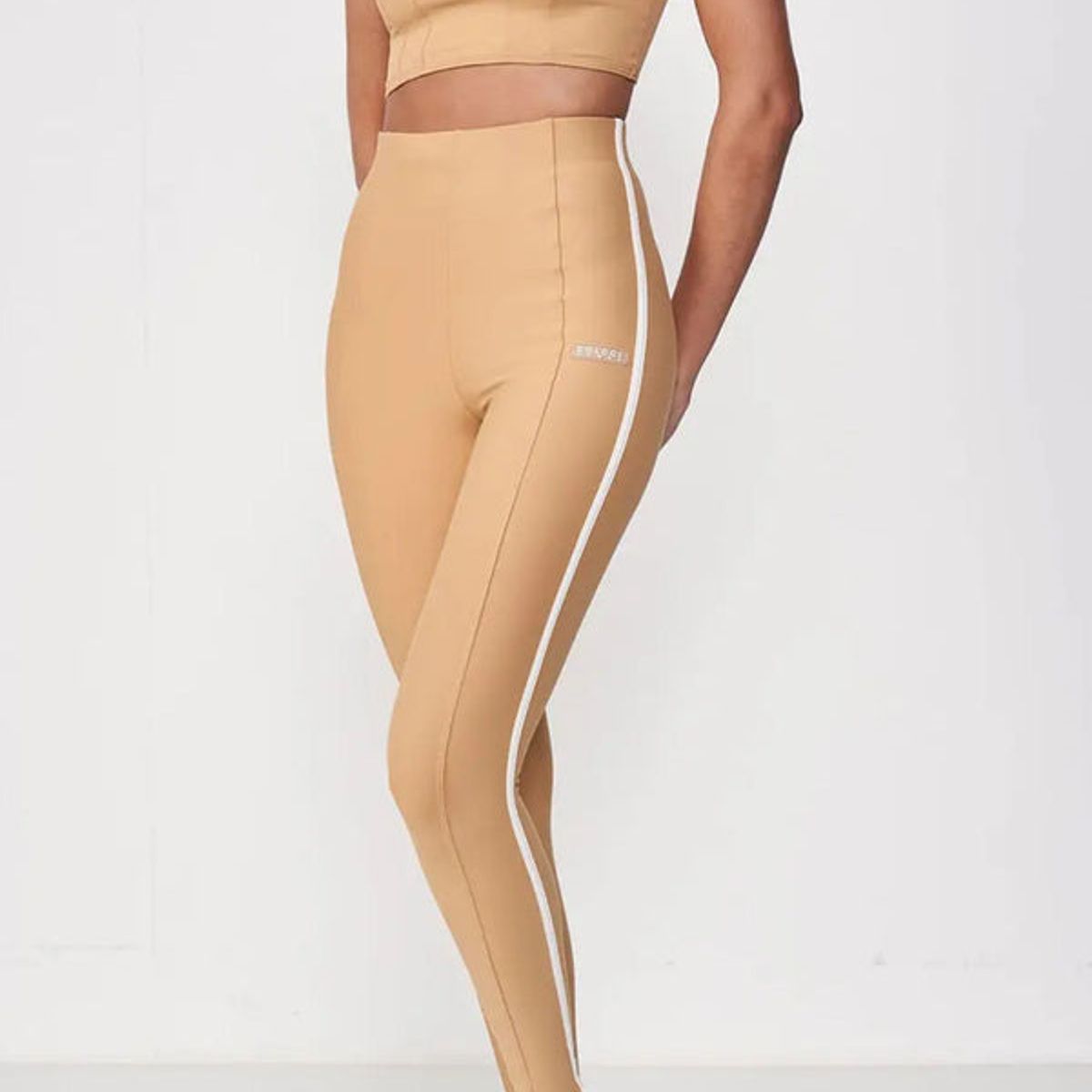 COLCCI - Conjunto Deportivo Top y Calza Legging  Colcci Sport