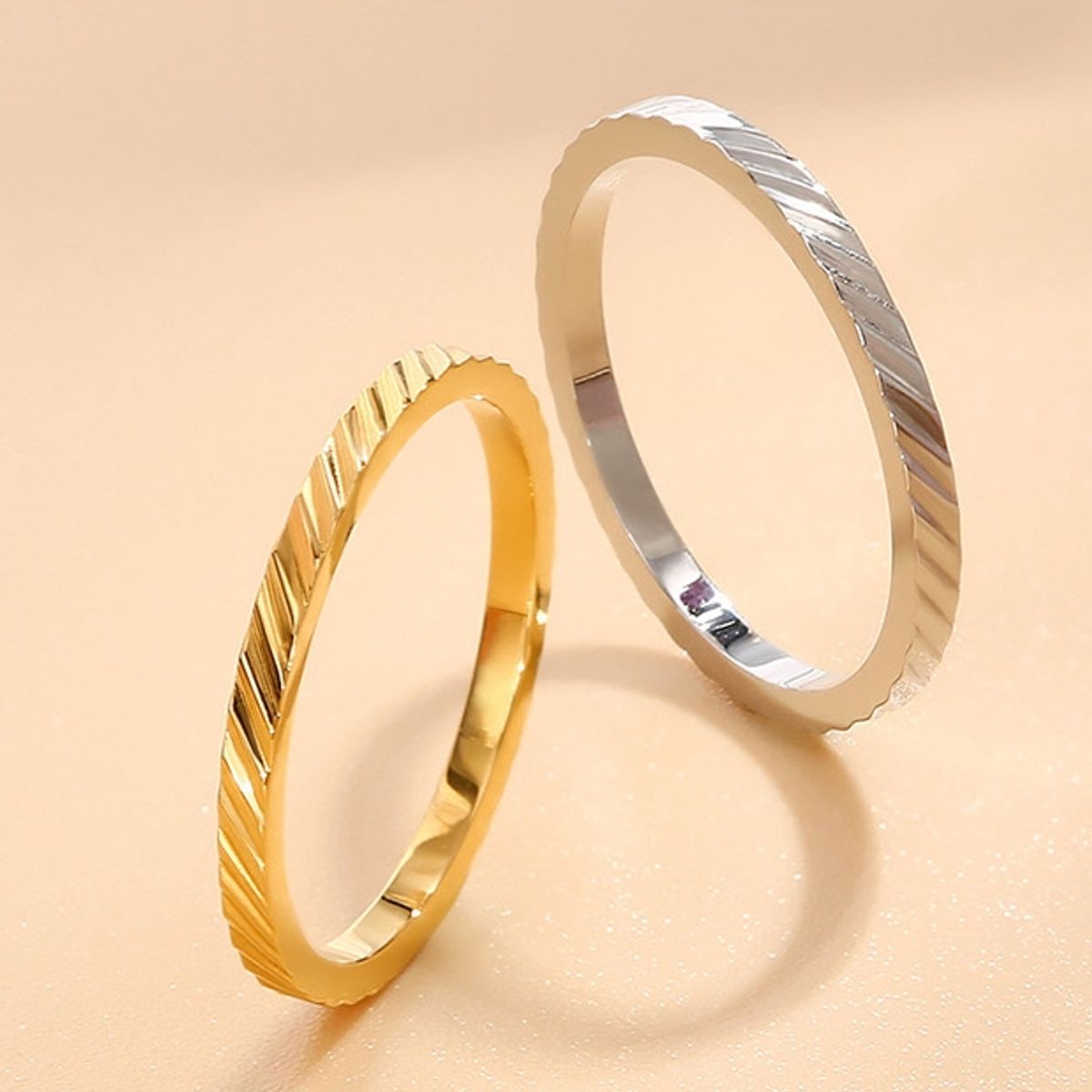 LUX JOYAS - Anillo Baño Oro Amarillo 18k Arg Dis 1 Rayas 2mm