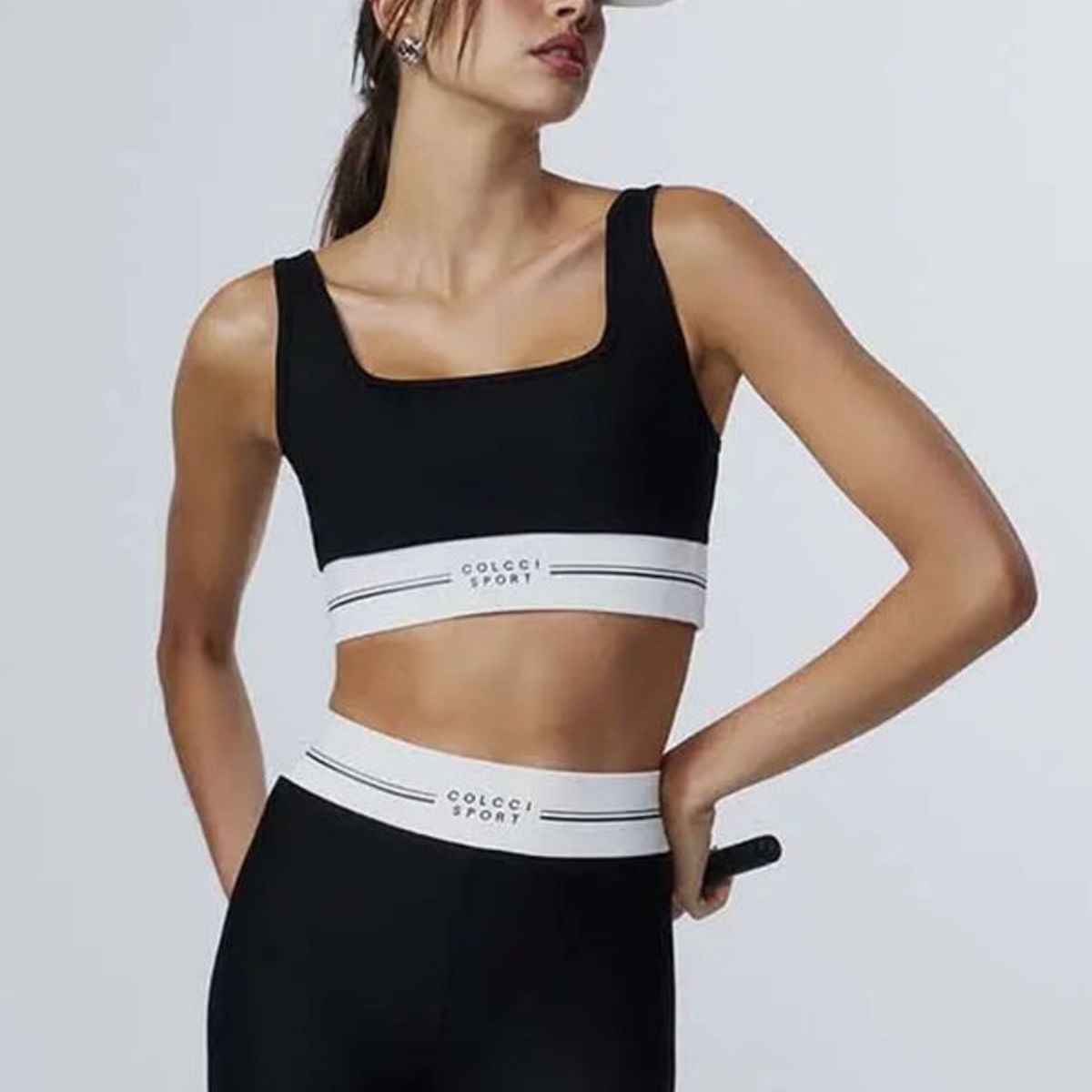 COLCCI - Conjunto Deportivo Top y Calza Legging  Colcci Sport