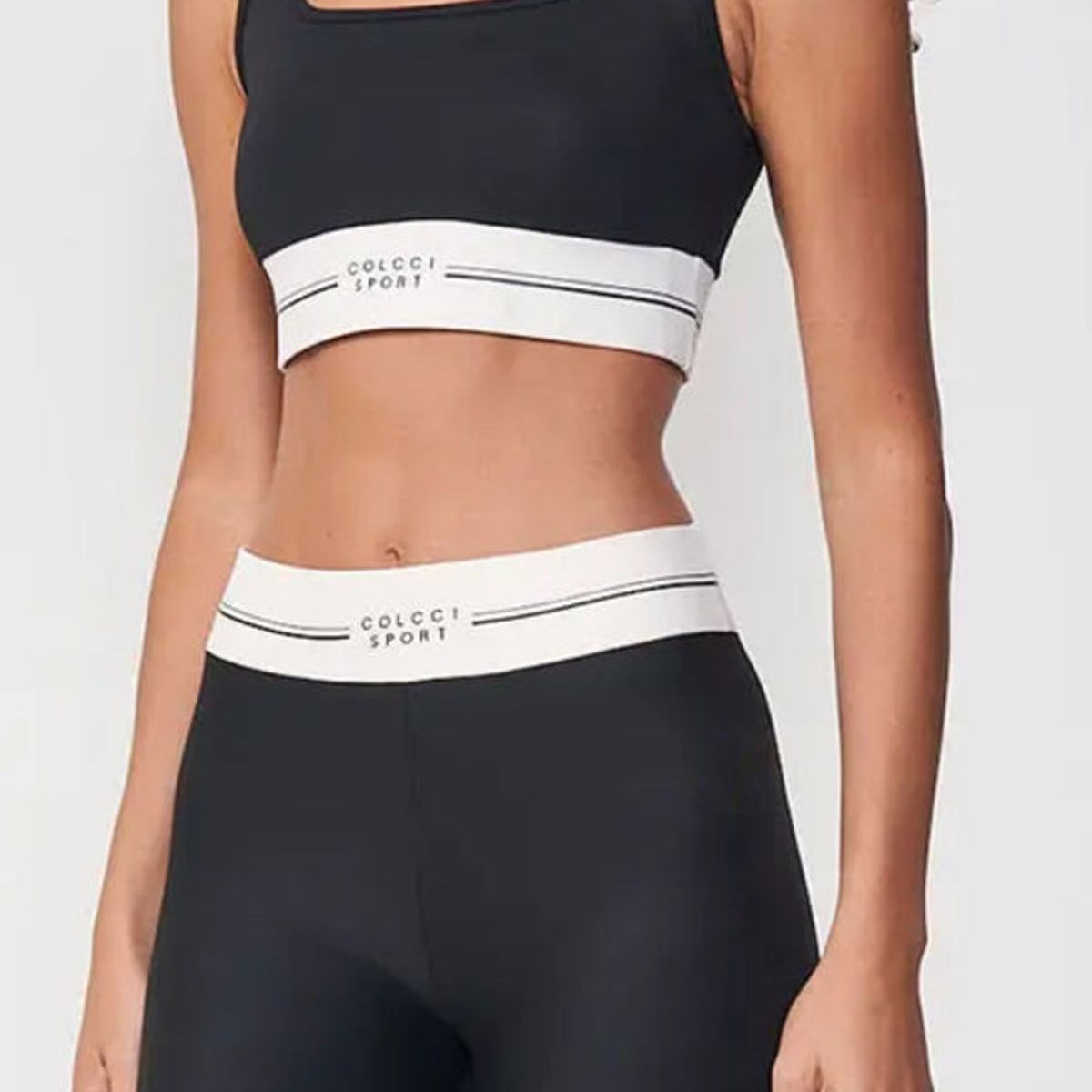 COLCCI - Conjunto Deportivo Top y Calza Legging  Colcci Sport