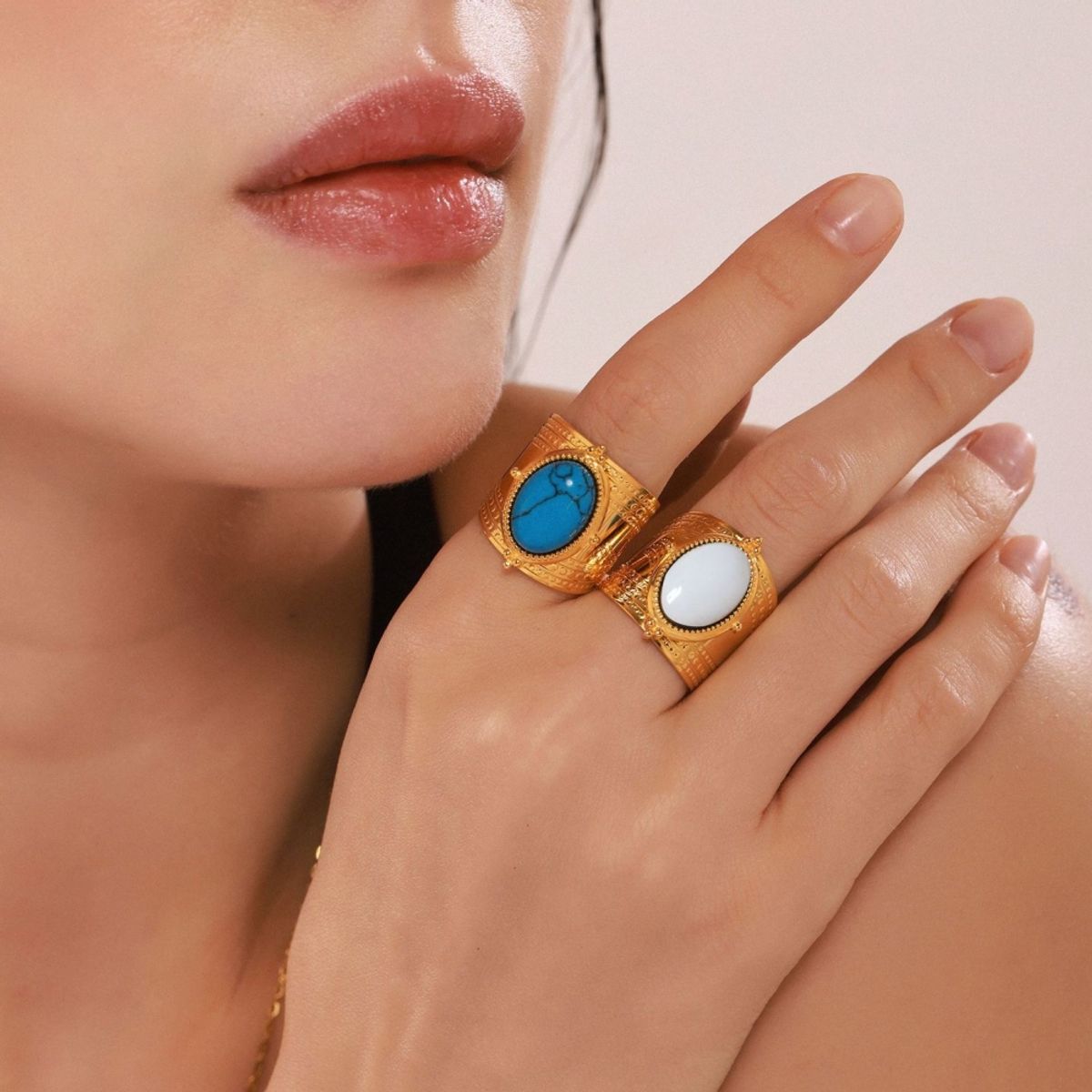 LUX JOYAS - Anillo Baño Oro Amarillo 18k Piedra Natural Turquesa Blanco