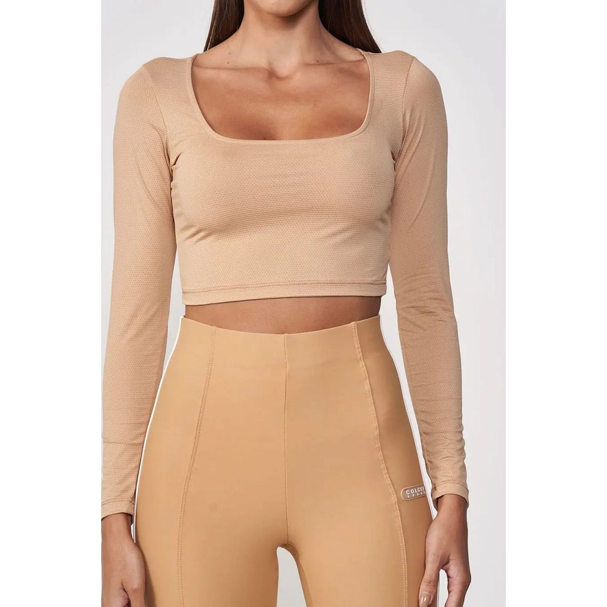COLCCI - Blusa Femenina Slim de Manga Larga  Beige  Colcci Sport