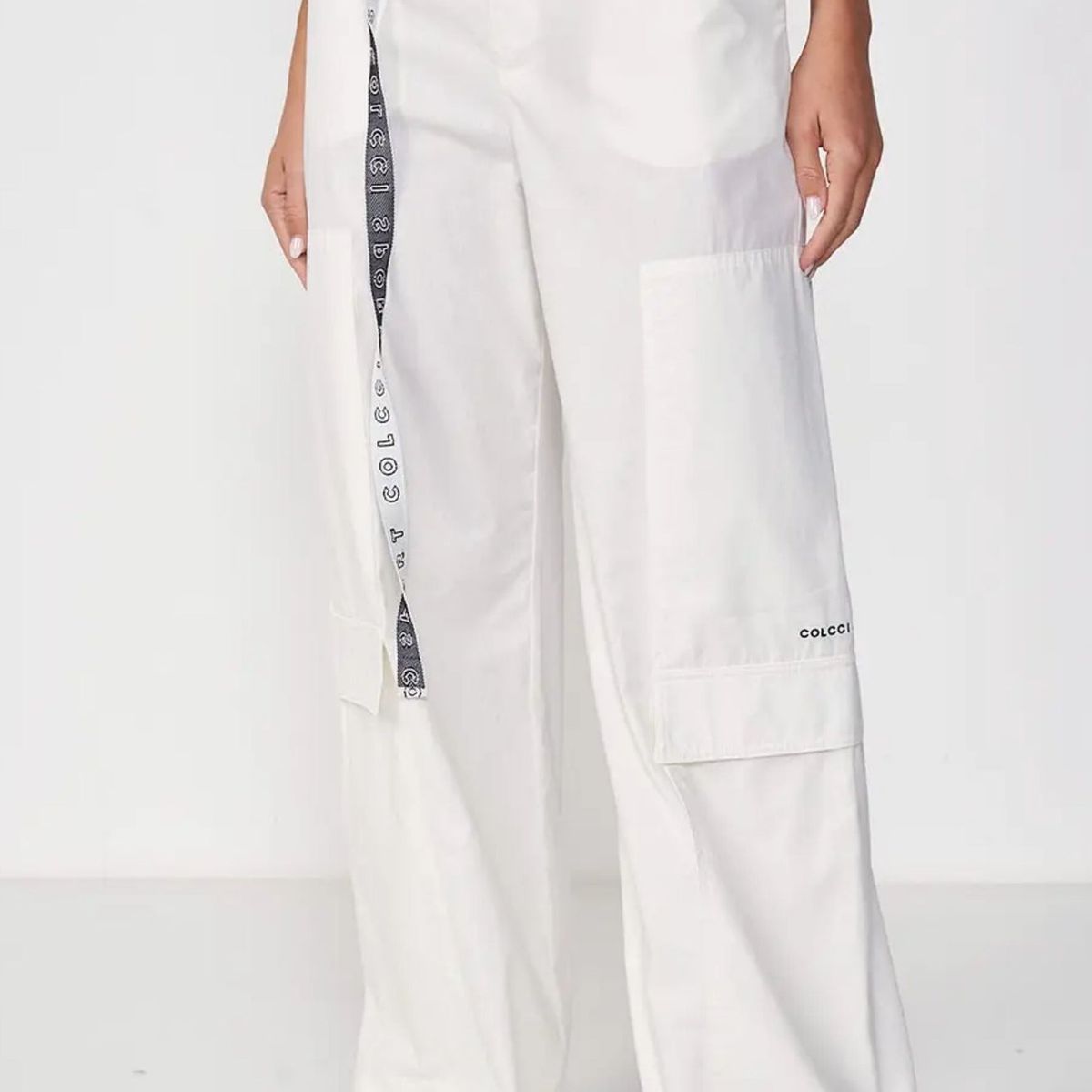 COLCCI - Pantalón Femenino Cargo con Cinturón  Blanco Off-White  Colcci Sport