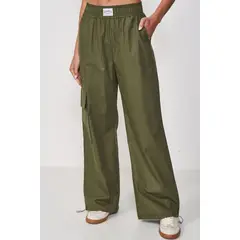 COLCCI - Pantalón Femenino Wide Leg Verde Oliva Sport