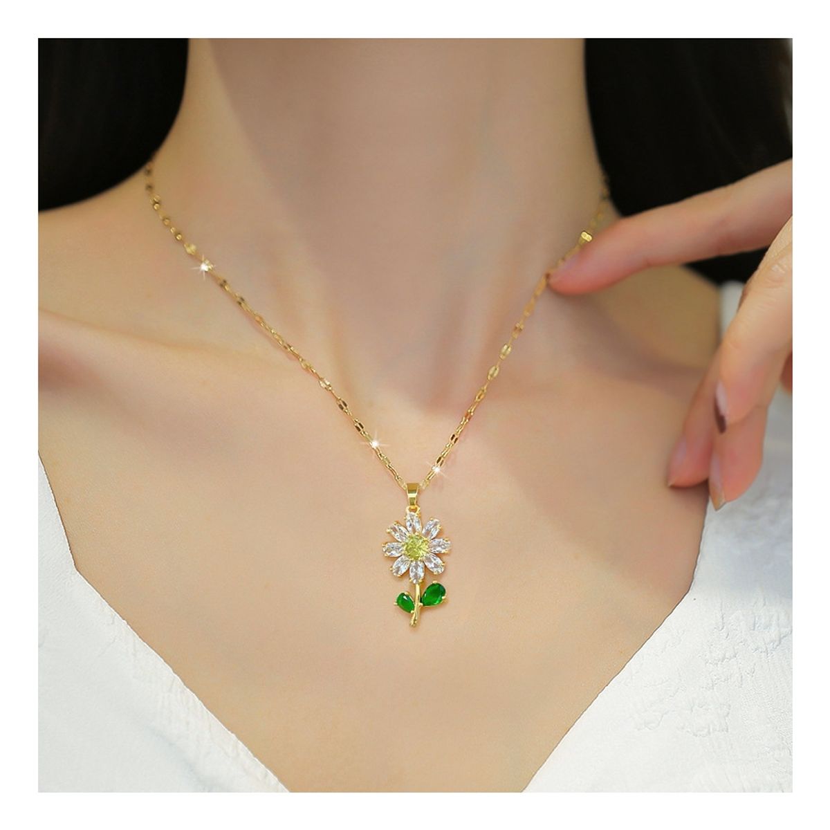 ZG JOYAS - Set Collar Aro Flor Girasol Con Hojas Galvanizado En Oro 14k