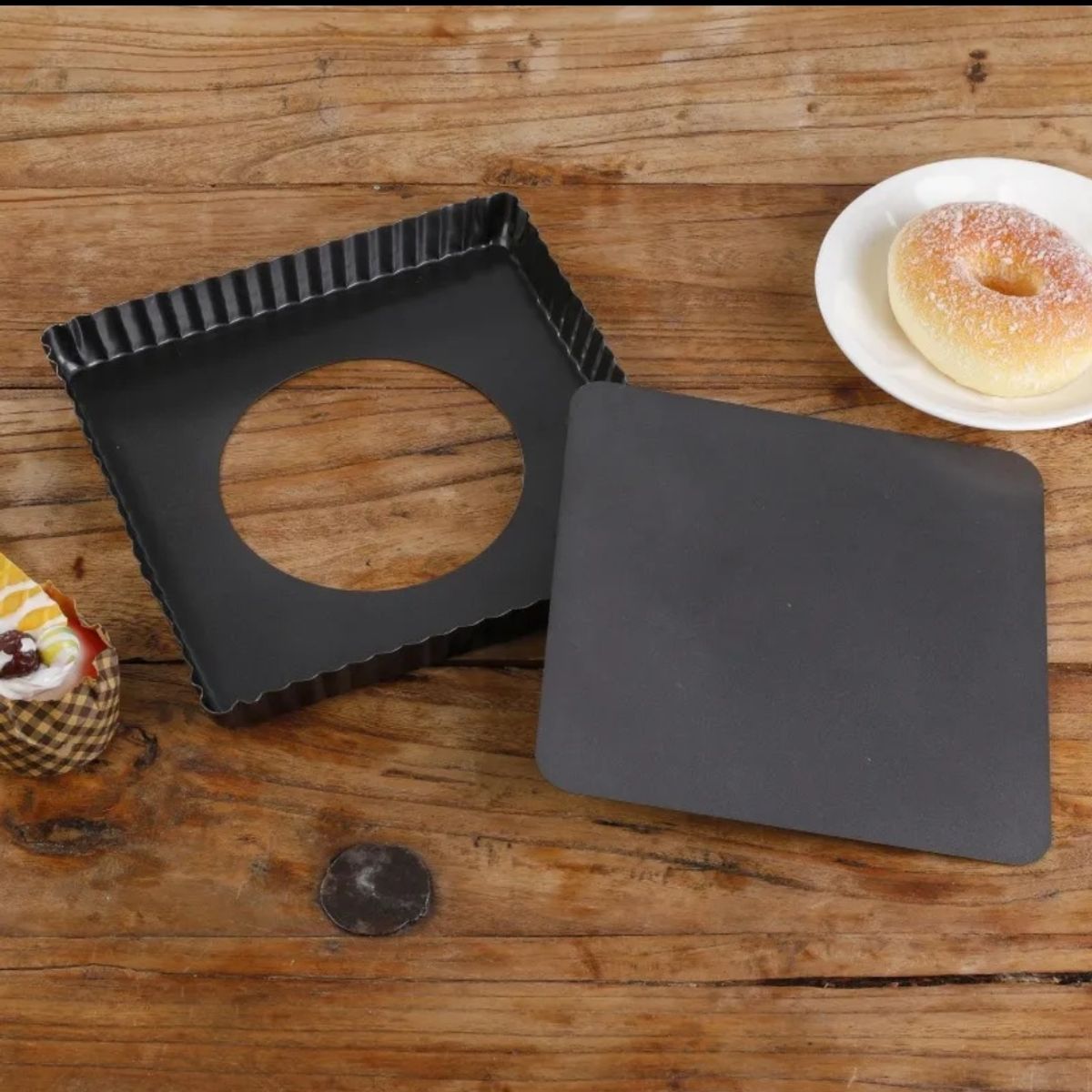 GENERICO - Molde Tartaleta O Kuchen Cuadrada Rizada Desmontable 21.5 x 21.5