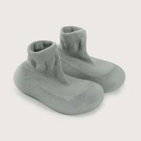 Calcetin con suela de silicona azul de niño 40633 19