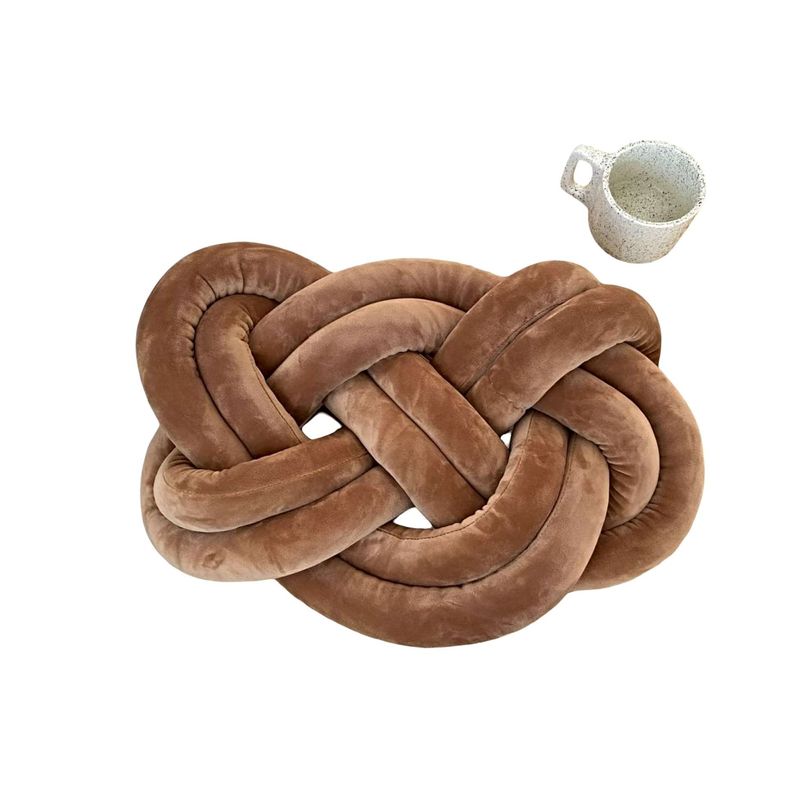 GENERICO - COJIN DISEÑO NUDO GRANDE CAFÉ 45 CM