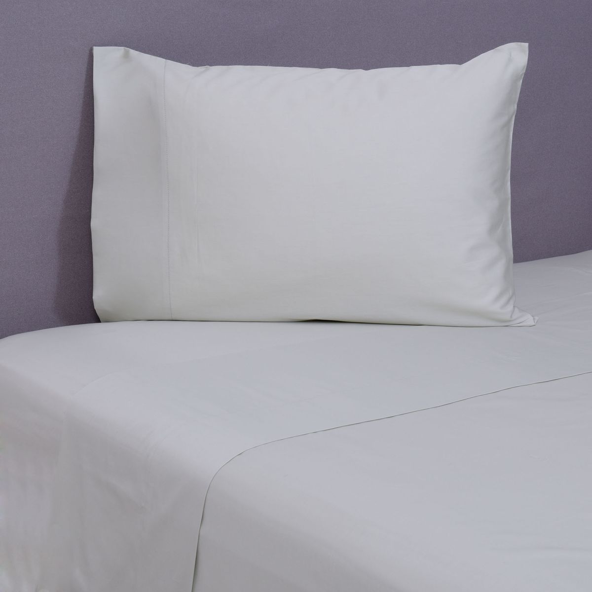 FABRICS - Sábana Bordada 180 Hilos Ramas Beige Fabrics