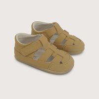 Sandalia ultra flexible café de niño