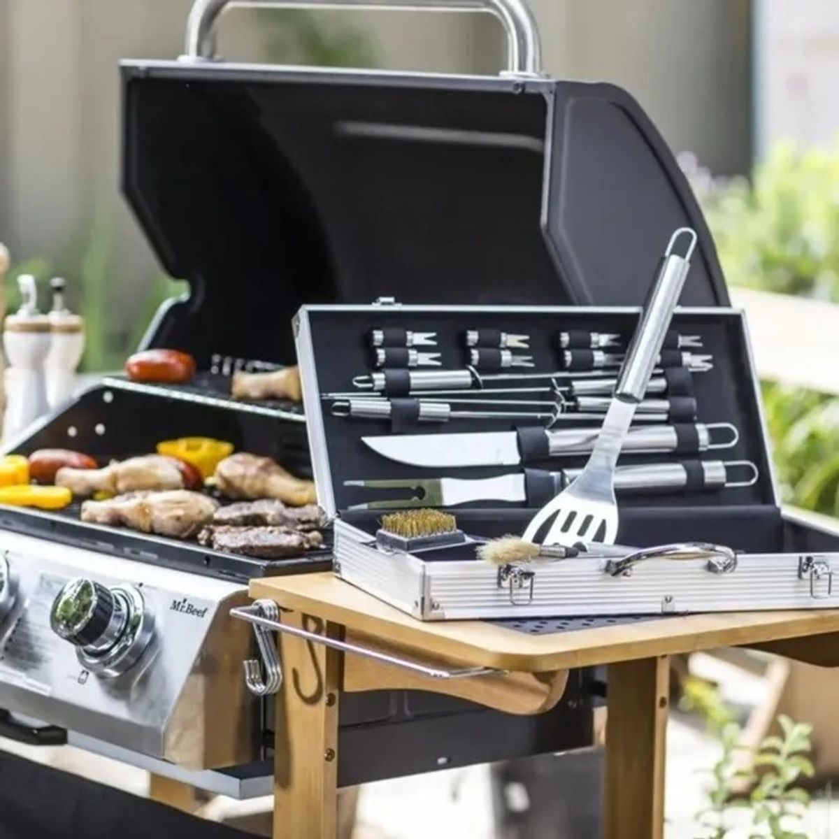 MOVI - MALETA DE LUJO CON SET PARRILLERO DE 18 PIEZAS ACERO INOX