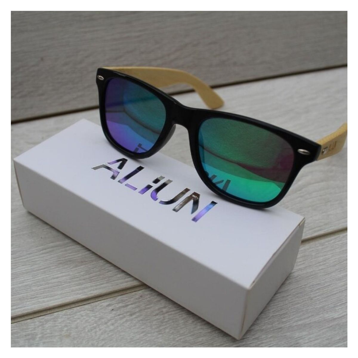 GENERICO - Wayfarer Green Bamboo