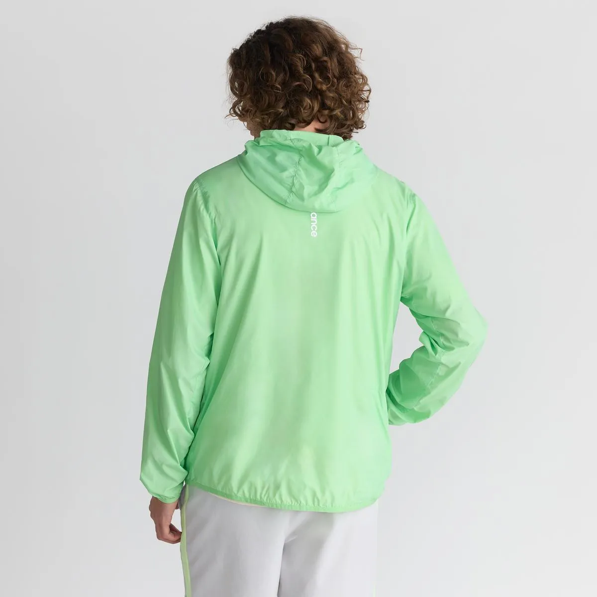 NEW BALANCE - Cortaviento Running Hombre New Balance Run Packable Verde