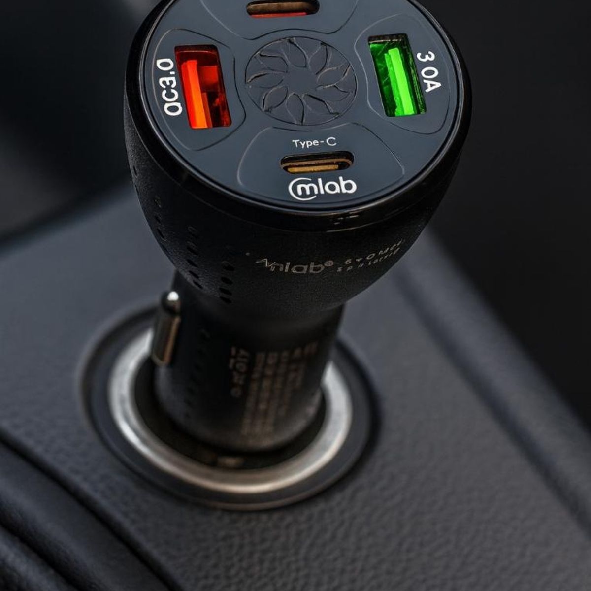 MLAB - Cargador Auto Mlab 4 Puertos USB QC30 + PD 20W