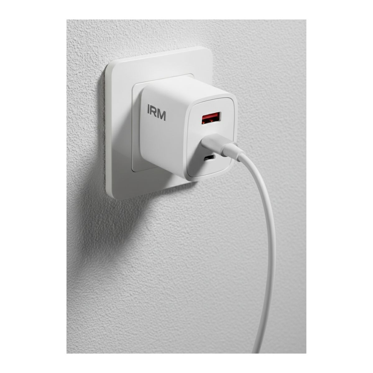 IRM - Cargador Carga Rápida 65w Triple Usb Usb-c +cable Usb-c
