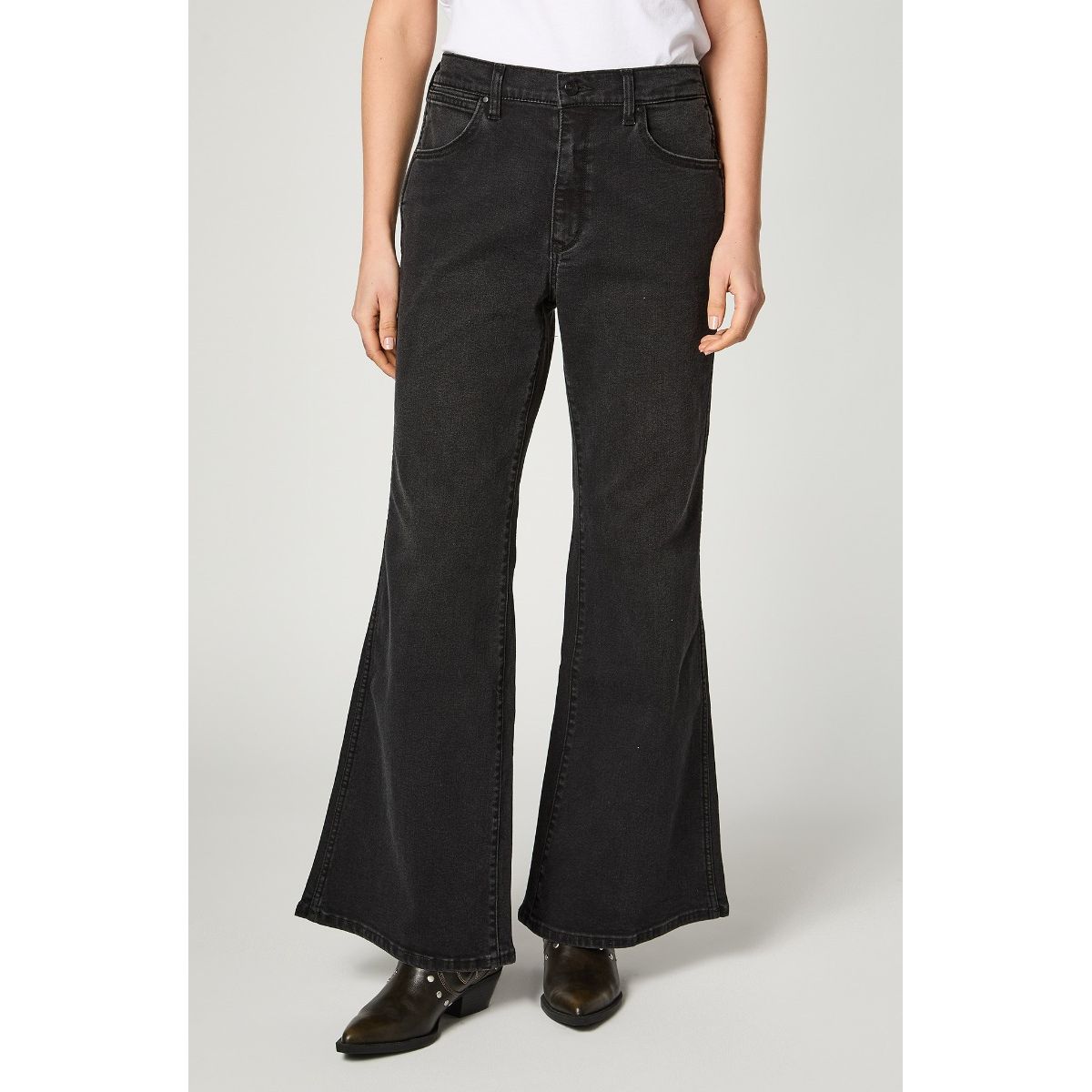 WRANGLER - Jeans Mujer Flare 70  Black