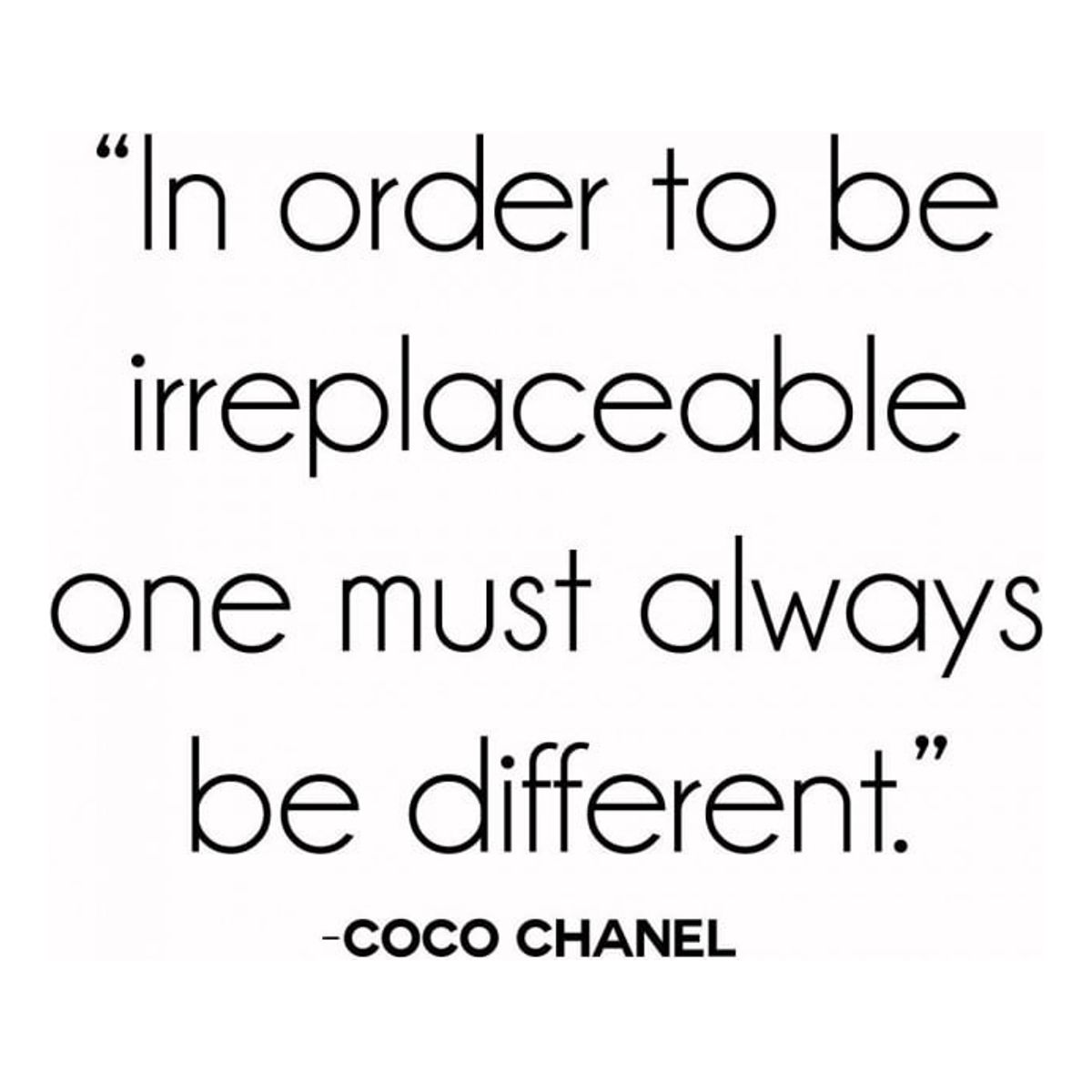 GENERICO - Decomural Always Be Different Chanel Fashion WS-43916