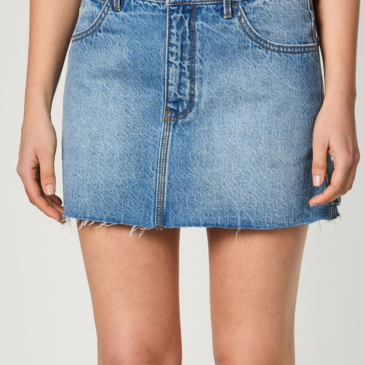 WRANGLER - Falda Mujer Carpenter Mini Skirt  Light Blue