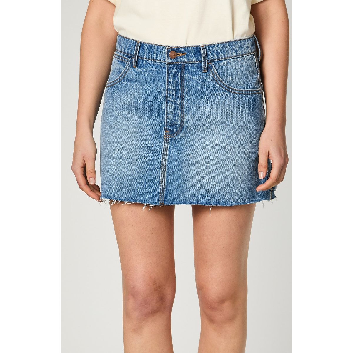 WRANGLER - Falda Mujer Carpenter Mini Skirt  Light Blue