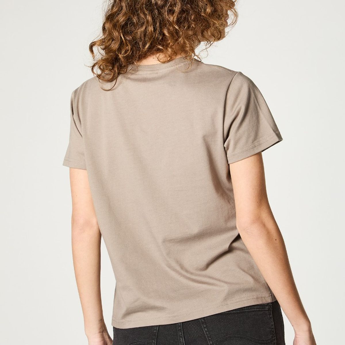 LEE - Polera Mujer One Pocket Embroidery  Brown