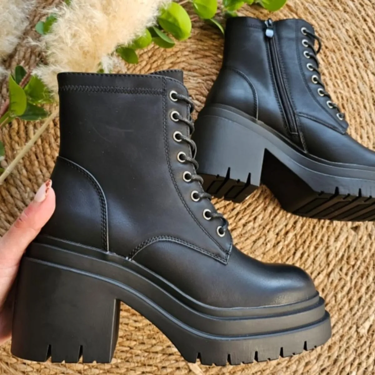 SNOOPY - Botin Mujer  color Negro  con Plataforma M512