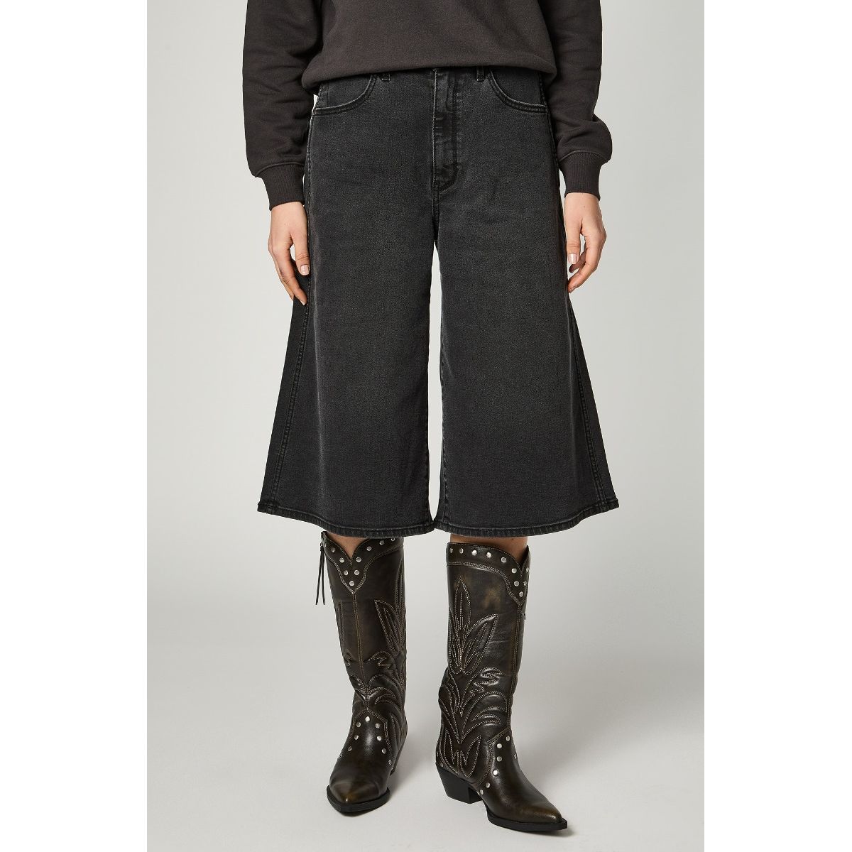 WRANGLER - Short Mujer Wrancher Long Black