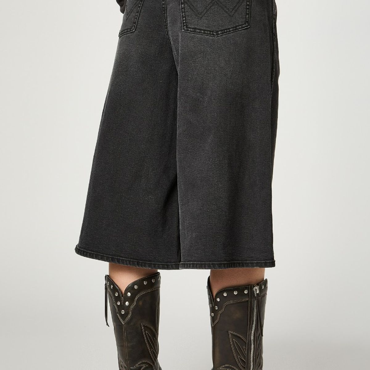 WRANGLER - Short Mujer Wrancher Long Black