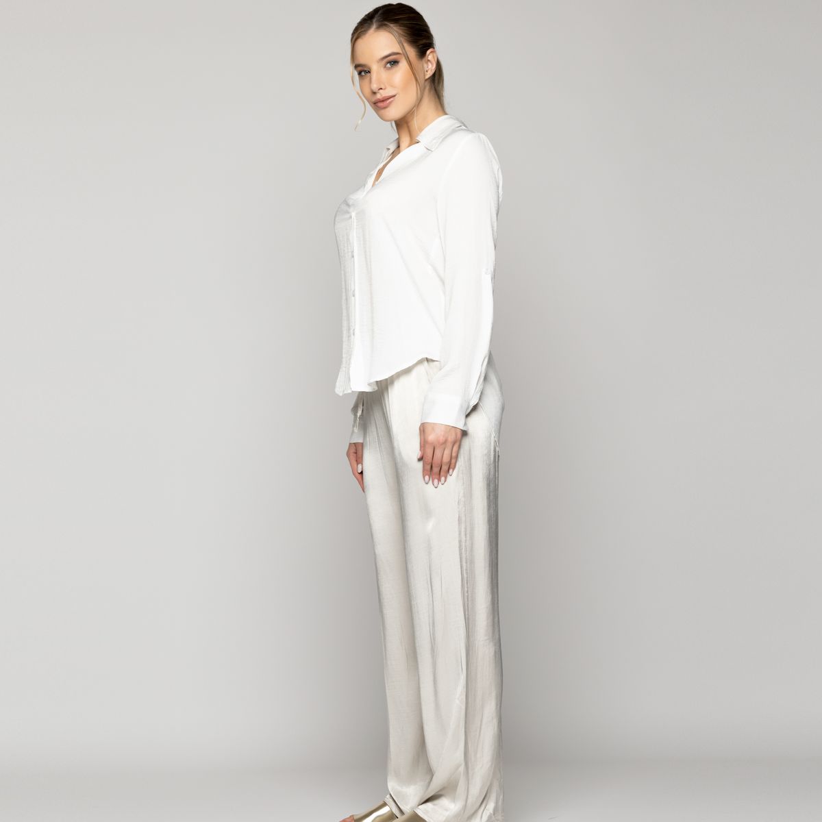 LINEATRE - Blusa Mujer Brenda Semi Brillante Manga Larga Blanca Lineatre