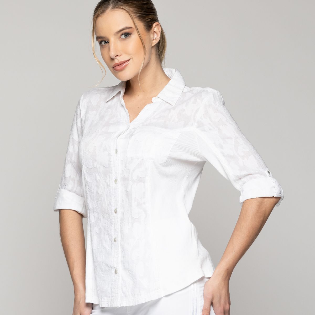 LINEATRE - Blusa Mujer Blaire Slim Fit Tela Con Diseño Blanca Lineatre