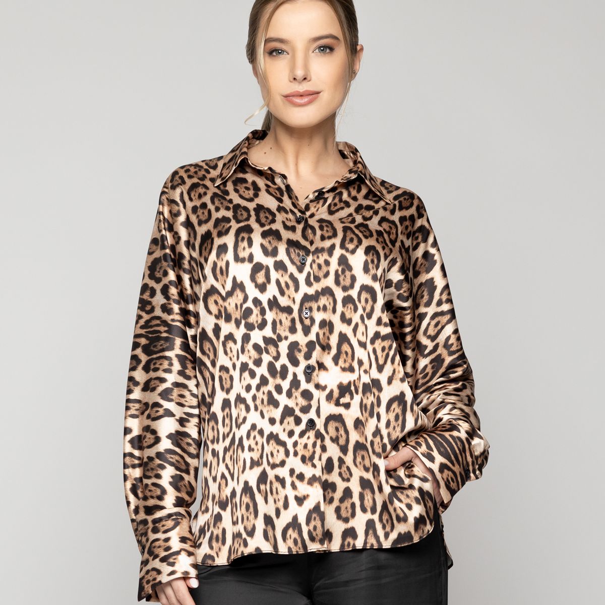 LINEATRE - Blusa Mujer Bonaria Satinada Con Estampado Leopardo  Lineatre