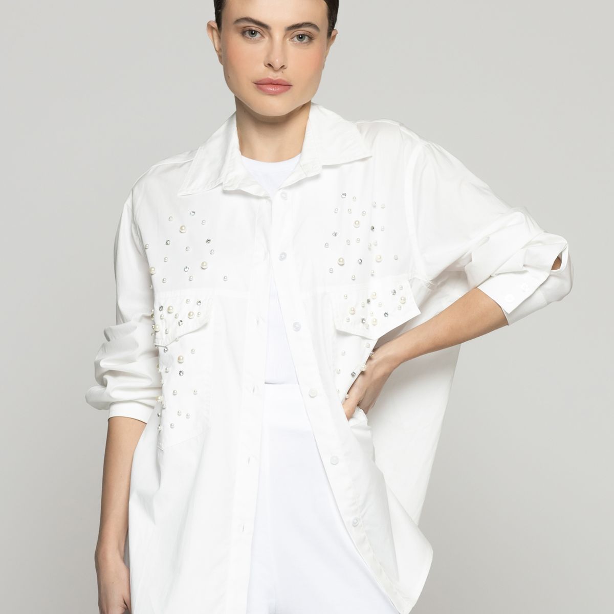 LINEATRE - Blusa Mujer Bintou Con Aplicaciones De Perlas Y Brillos Blanca Lineatre