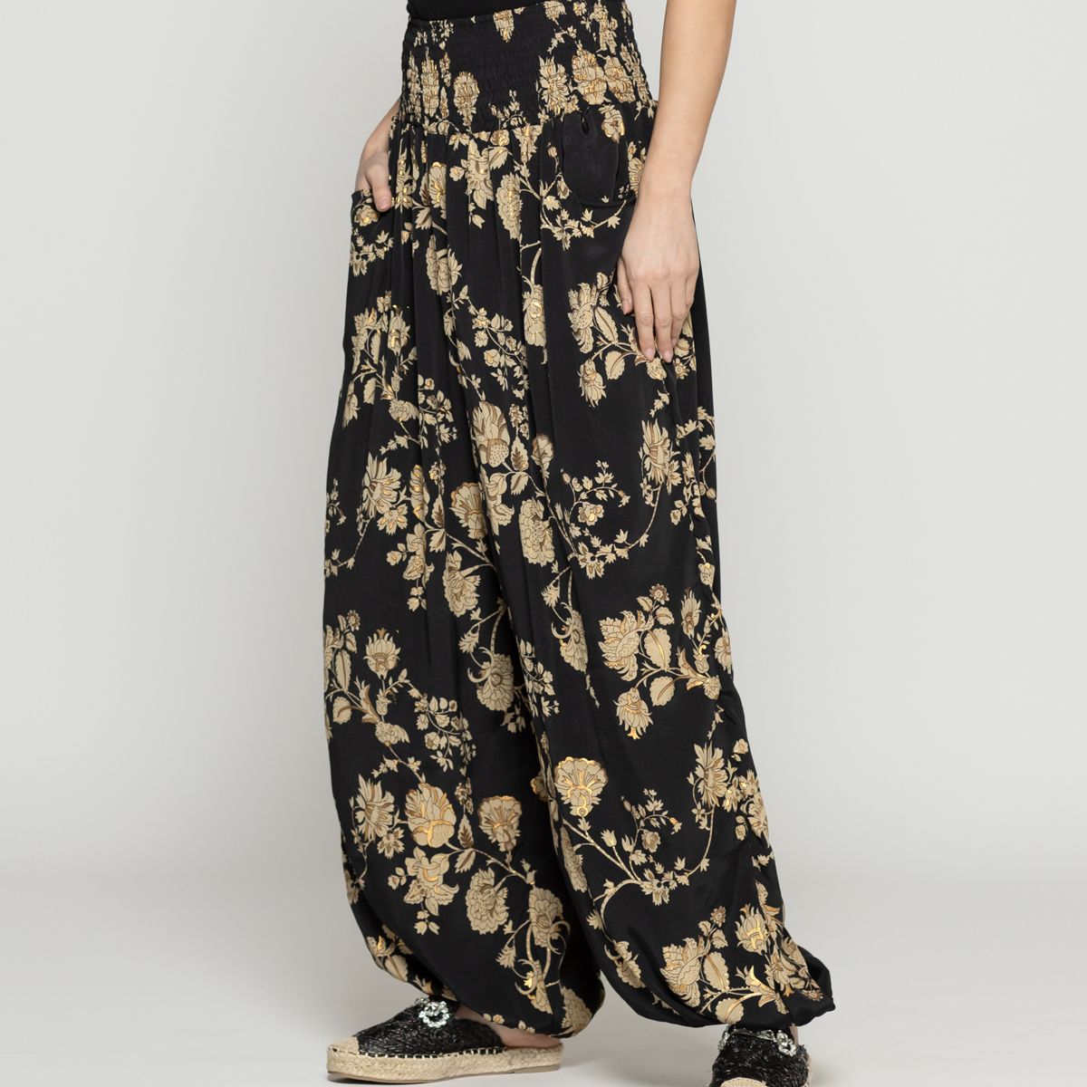 LINEATRE - Pantalón Mujer Bombacho Pierangela Estampado beige Y Negro Con Toques Dorados Lineatre