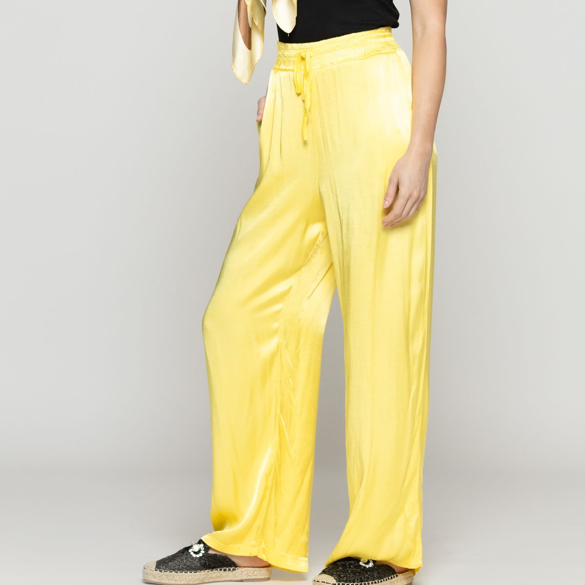 LINEATRE - Pantalón Mujer Priseline Satinado Amarillo Lineatre