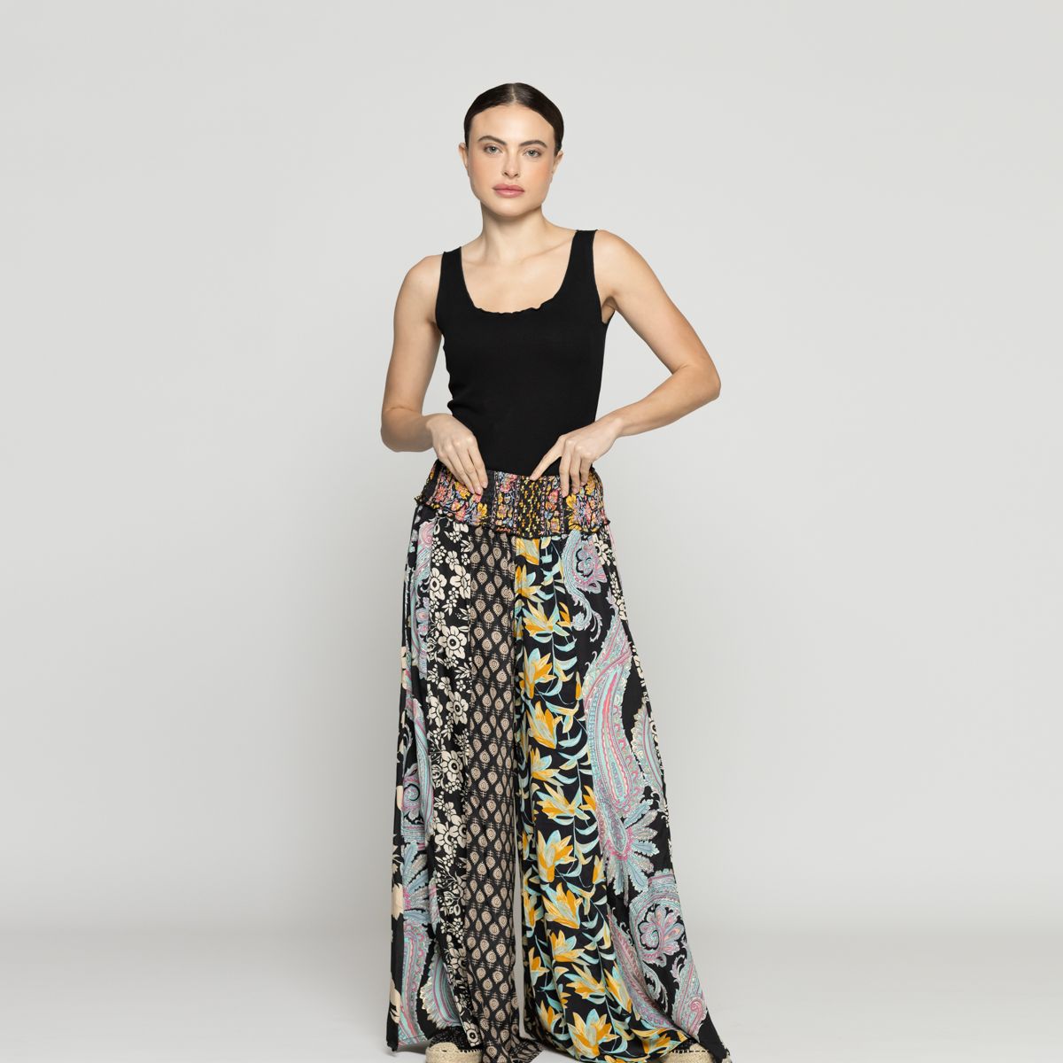 LINEATRE - Pantalón Mujer Palazzo Palmira Estampados Multiprint Tipo Parche Negro Lineatre