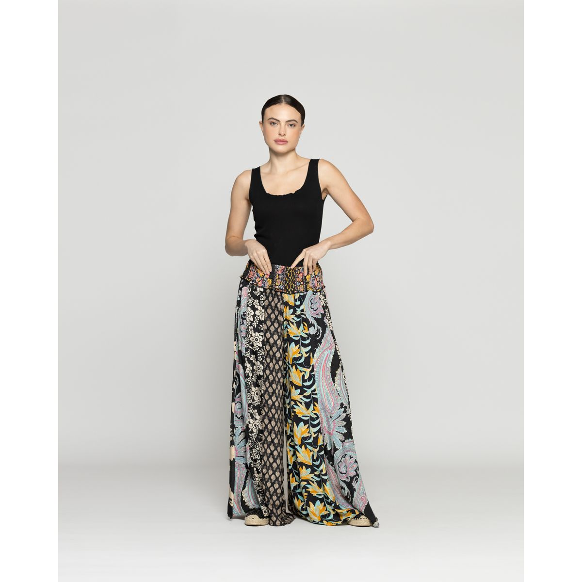 LINEATRE - Pantalón Mujer Palazzo Palmira Estampados Multiprint Tipo Parche Negro Lineatre