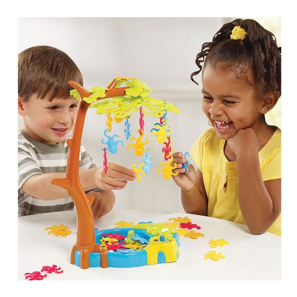 GENERICO - Juego De Mesa Monos Colgantes